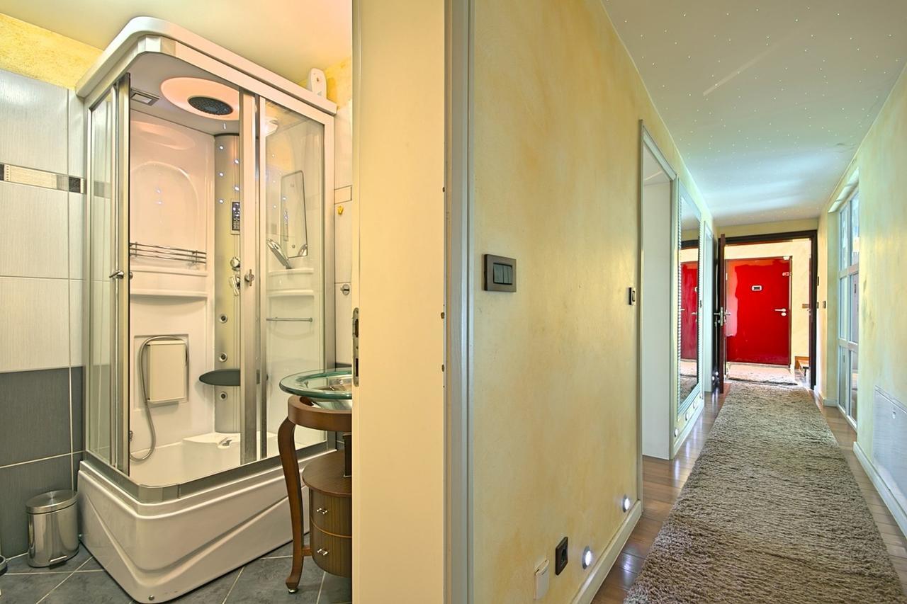 Villa Lidija Poreč Exteriör bild