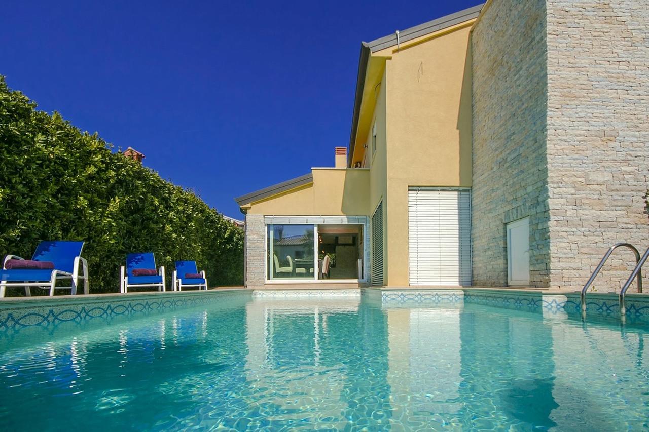 Villa Lidija Poreč Exteriör bild