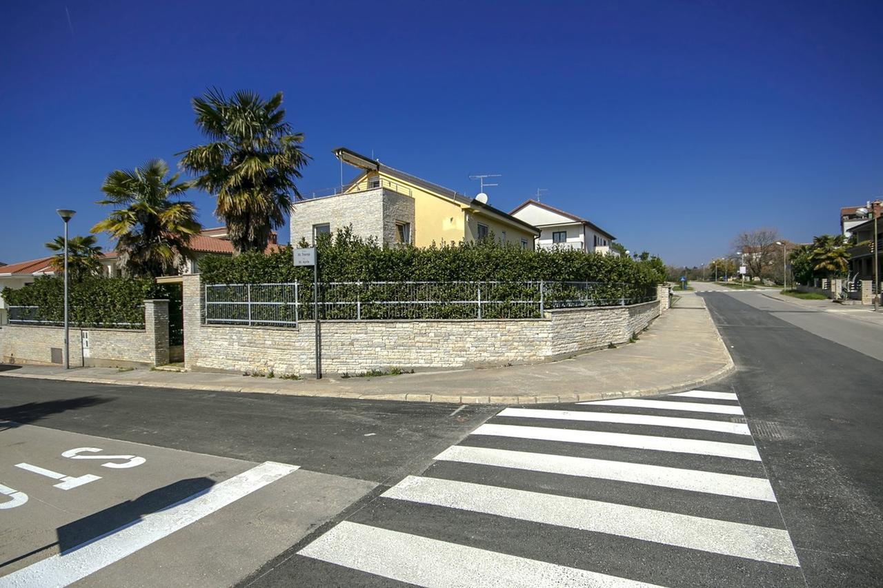 Villa Lidija Poreč Exteriör bild