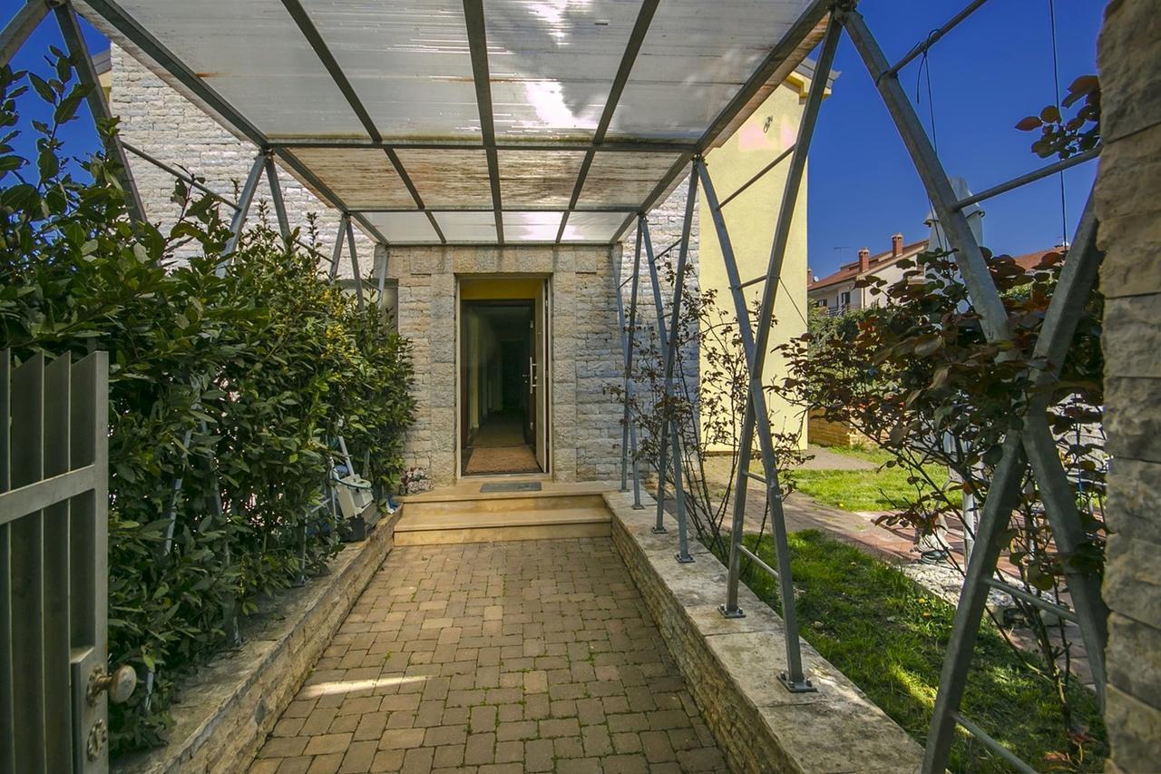 Villa Lidija Poreč Exteriör bild